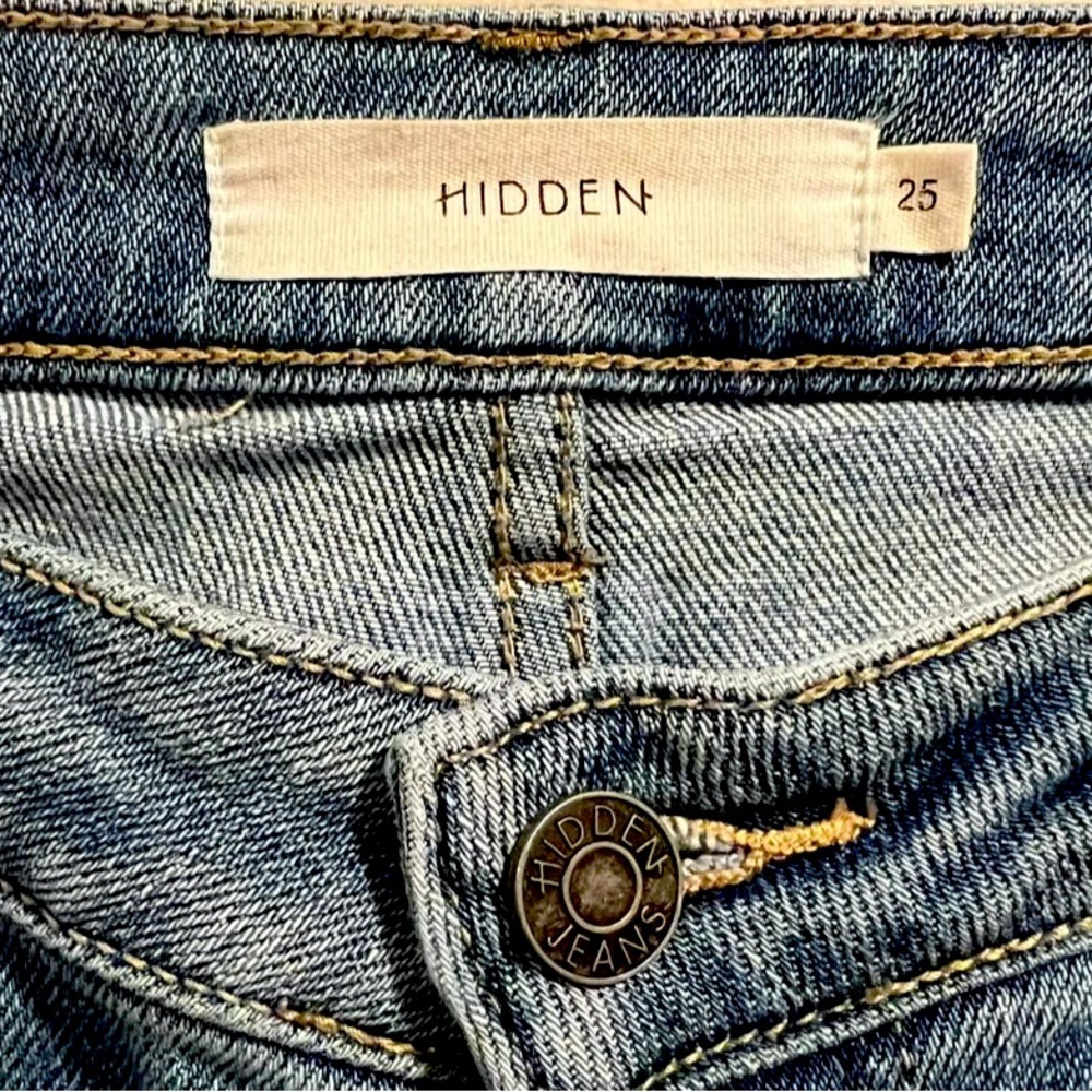 HIDDEN Brand jeans.